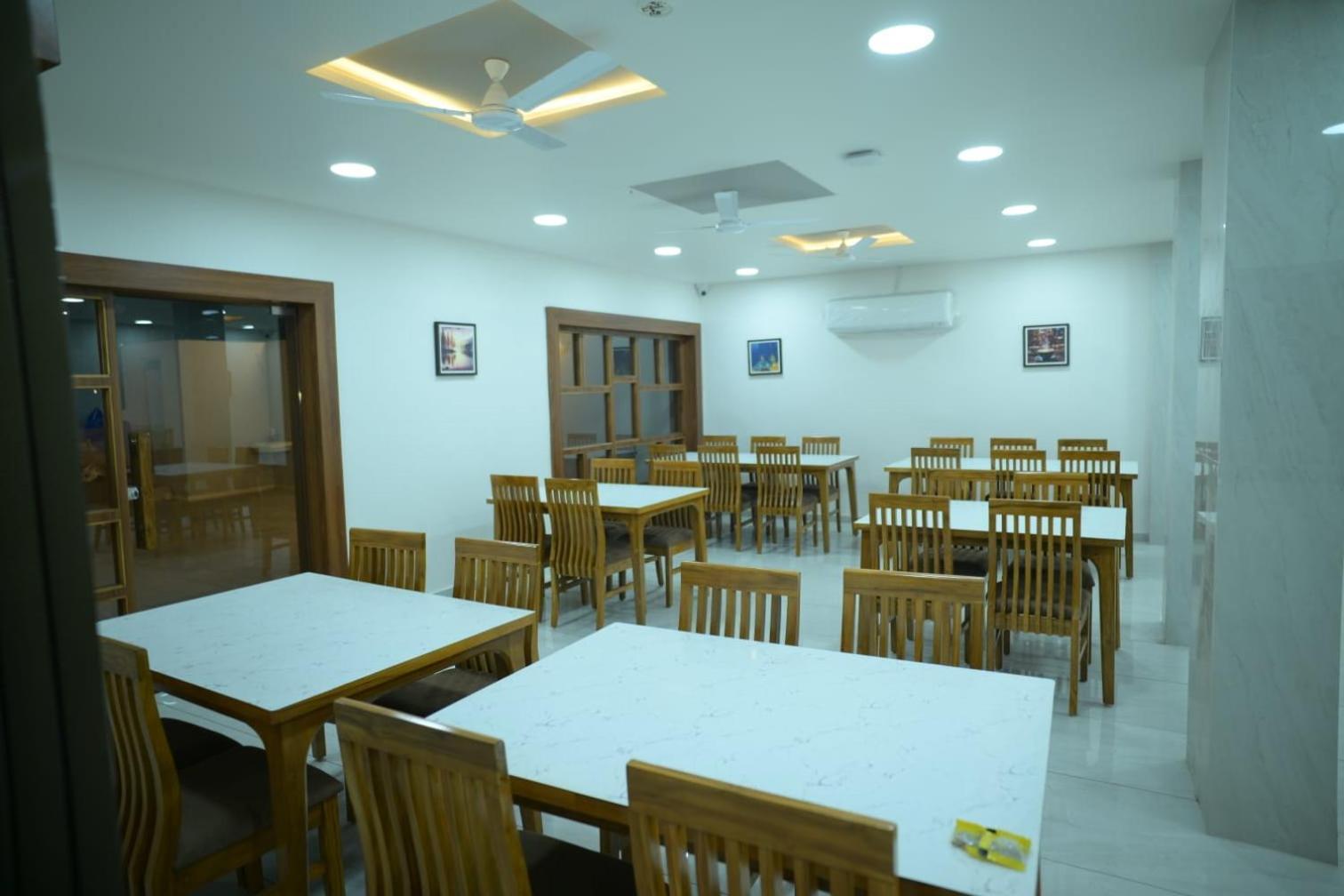 Hotel Aagman Palanpur Exterior foto